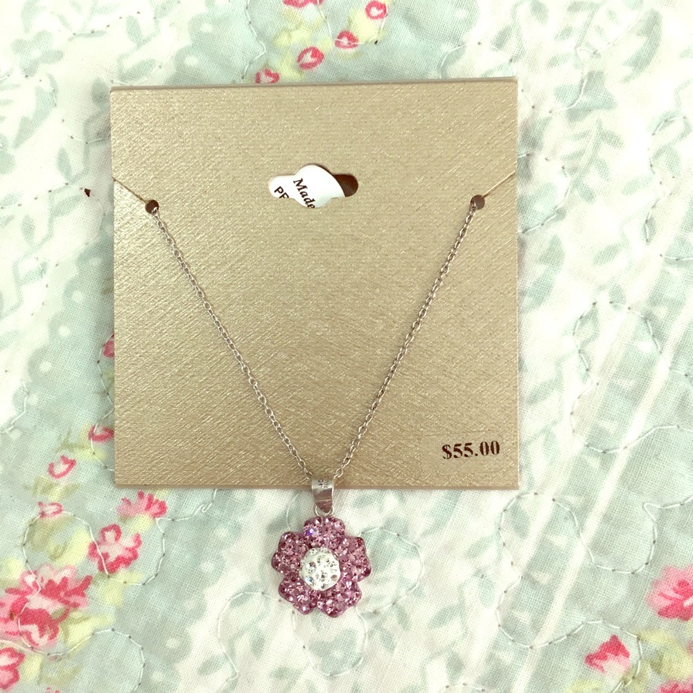 Adorable Flower Fashion Necklace